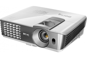 BenQ W1070 